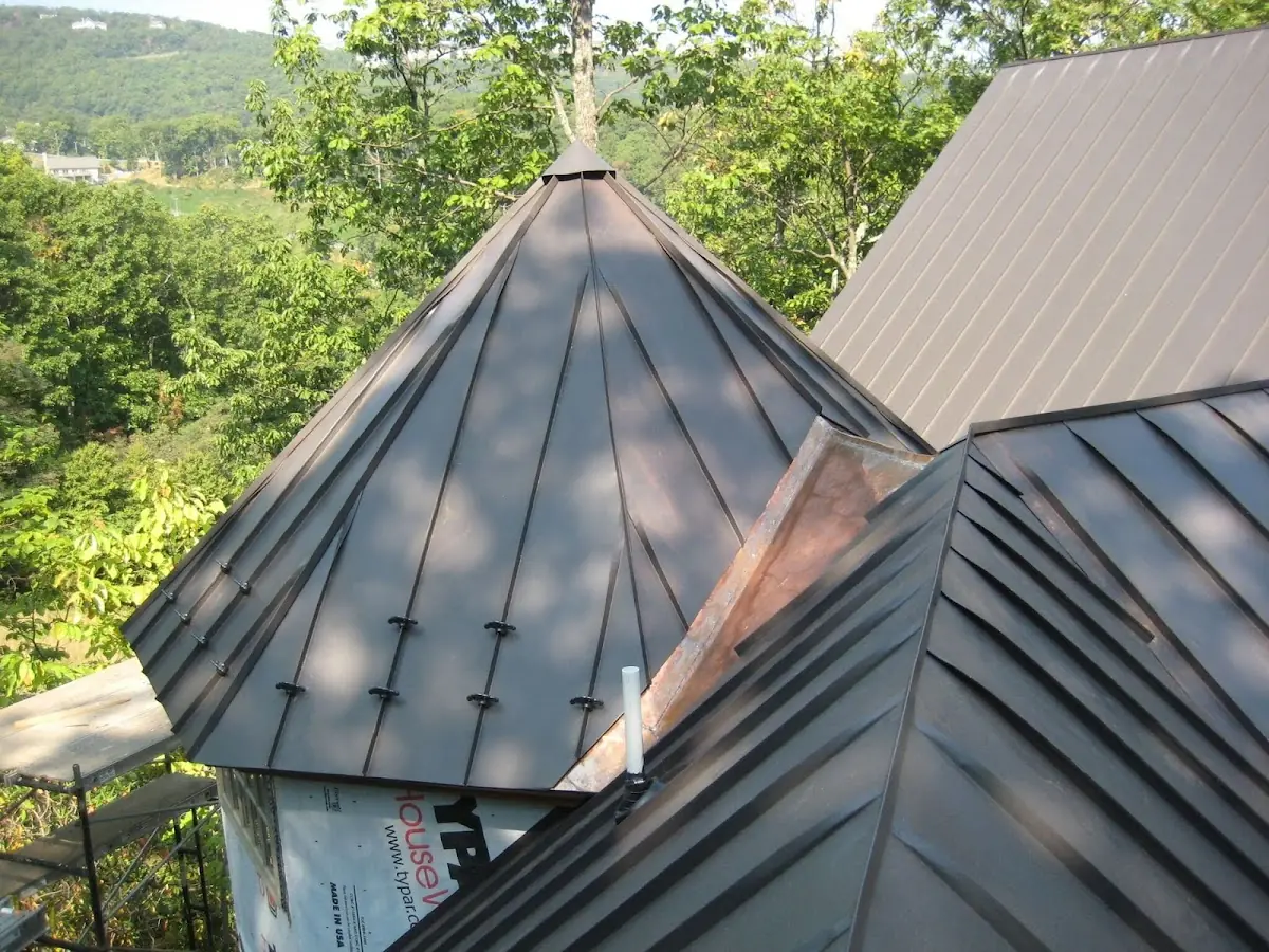 Professional Shingle Replacement & Repair by Craftsman Roofing in Melbourne Beach
